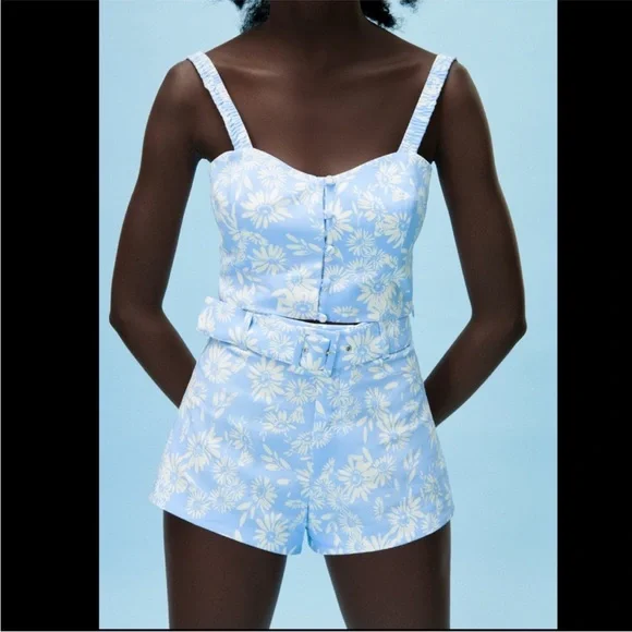 ZARA Matching blue and white shorts  and crop top set SIZE: SMALL - Picture 3 of 4